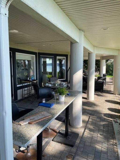 Saanichton Waterfront 2Br Suite With Superb Views מראה חיצוני תמונה