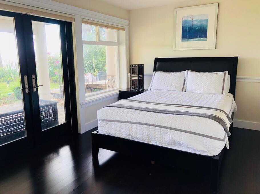 Saanichton Waterfront 2Br Suite With Superb Views מראה חיצוני תמונה