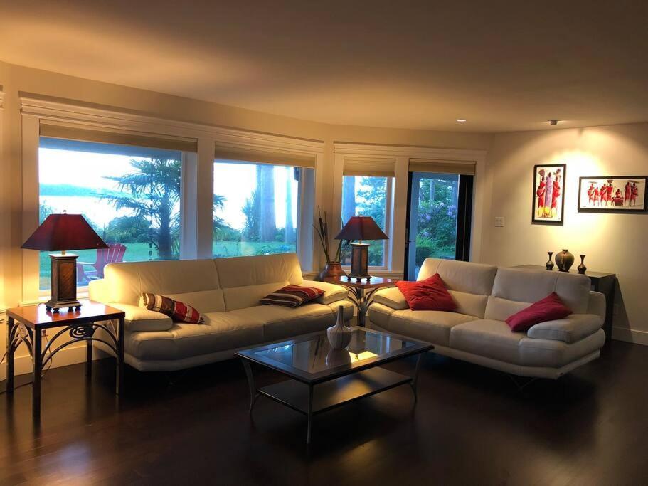 Saanichton Waterfront 2Br Suite With Superb Views מראה חיצוני תמונה